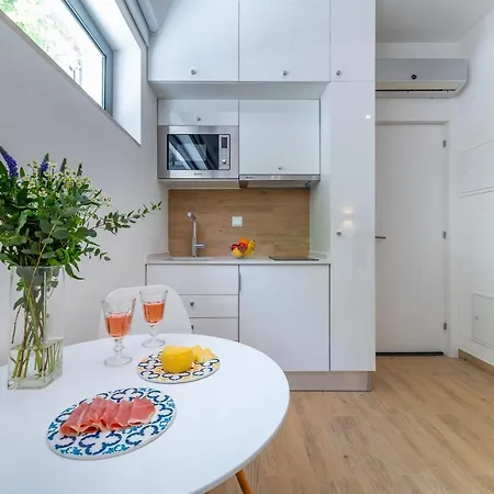 Orange 3 House - Chiado Lisbona