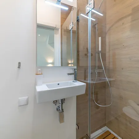 Orange 3 House - Chiado * Lisbona