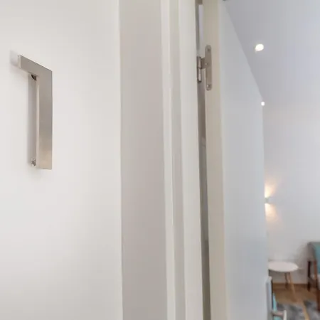 Orange 3 House - Chiado