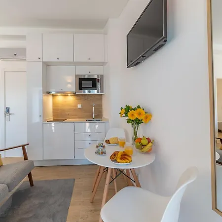 Orange 3 House - Chiado Studios