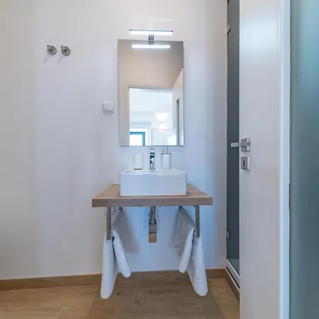 Orange 3 House - Chiado