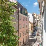 Orange 3 House - Chiado