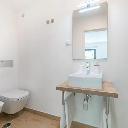 Orange 3 House - Chiado ליסבון